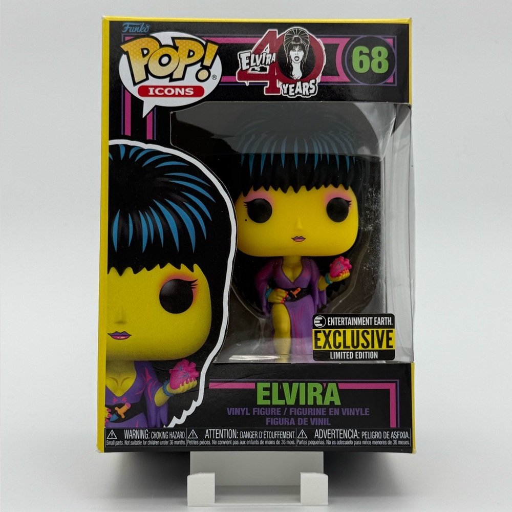 “Black light” Elvira #68 Funko Pop Entertainment Earth Exclusive Limited Edition